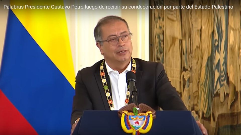 Petro desautorizou a entrada de deportados vindos dos EUA em aviões militares