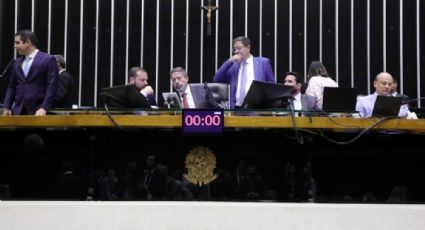 Câmara aprova PEC da Anistia, que perdoa partidos por não cumprirem cotas