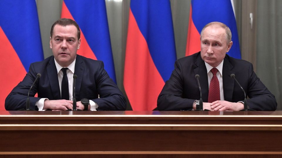 Dimitri Medvedev e Vladimir Putin