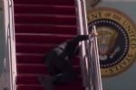 VÍDEO: as gafes e os tombos de Joe Biden antes de desistir da reeleição nos EUA