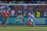 Paris 2024. Argentina perde na estreia em jogo com invasão de campo e paralisação de duas horas