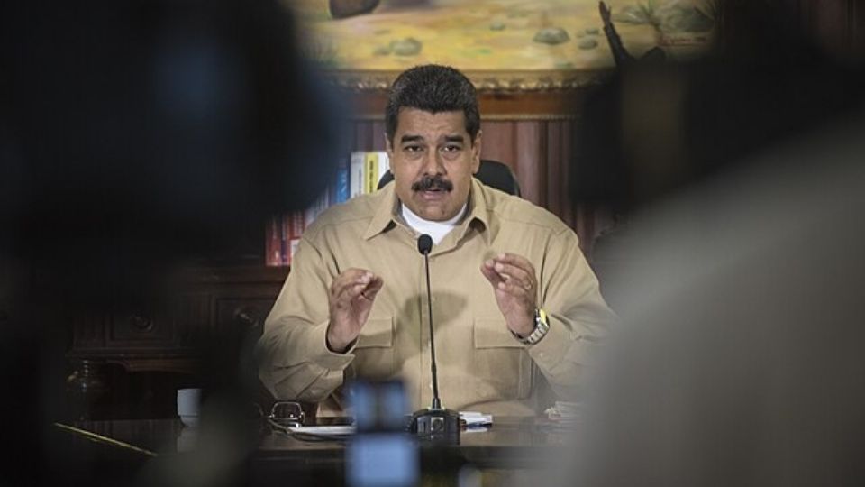 Nicolás Maduro sob cerco do golpismo