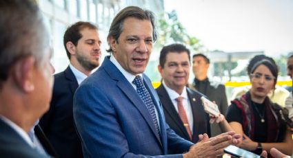 Haddad anuncia corte de R$ 25 bi e garante arcabouço fiscal após reunião com Lula