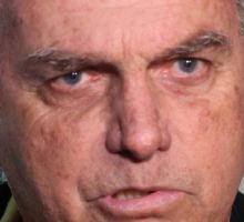 Entrevista ao Uol mostra um Bolsonaro desesperado, surtado e megalomaníaco