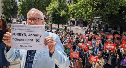 Jeremy Corbyn garante reeleição após expulsão do Partido Trabalhista