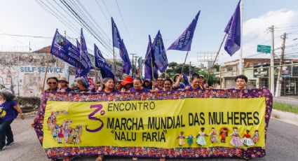 Mais de mil feministas marcham por avanço dos direitos das mulheres em Natal