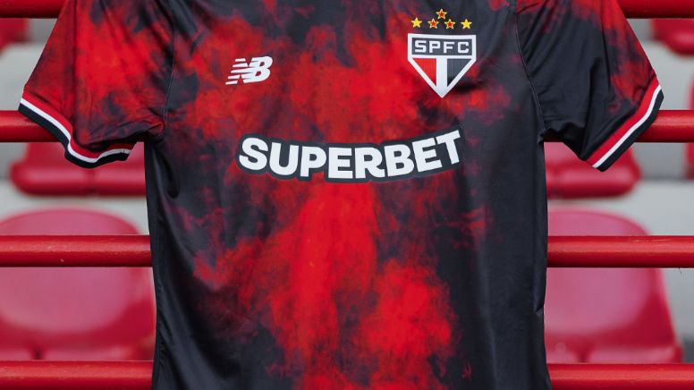 A polêmica nova camisa do São Paulo