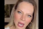 VÍDEO: Joice Hasselmann passa vergonha ao acenar para Marçal e vira chacota