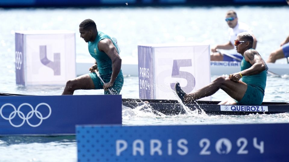A dupla brasileira Isaquias Queiroz e Jacky Godmann competem nas quartas de final do C2 500m