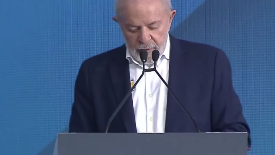 Lula interrompeu cerimônia por respeito às vítimas de acidente em Vinhedo