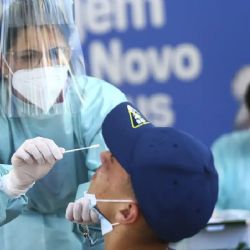 Não acabou: Casos de Covid-19 têm crescimento expressivo em apenas 1 mês