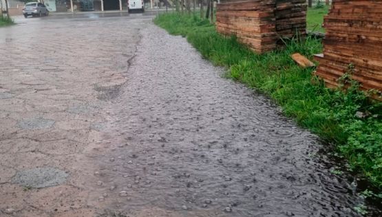 A chuva preta e o modo de produção que transforma tudo em mercadoria - Por Josué de Souza