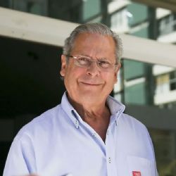 José Dirceu aborda avanço da extrema direita no mundo em curso gratuito na Fórum; participe