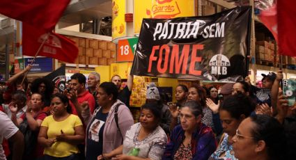 "Pátria Sem Fome": famílias ocupam supermercados da rede Atacadão