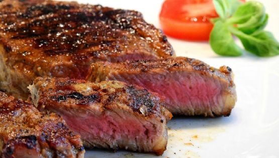 Comer carne vermelha faz mal para o cérebro? O que diz um novo estudo