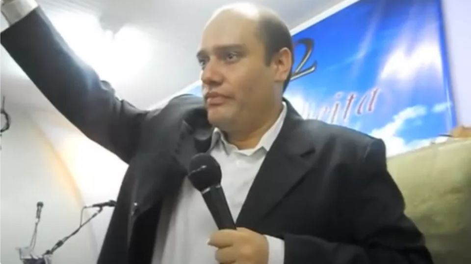 Pastor David Mainarte