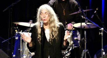 Patti Smith é hospitalizada após desmaio e não tem previsão de retorno aos EUA