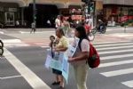 Mães são presas ao protestarem por direitos de crianças autistas em SP