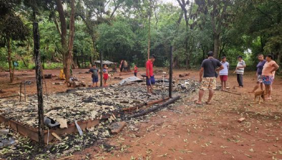 'Crianças têm medo de dormir e serem acordadas pelas chamas': os ataques aos indígenas Avá-Guarani