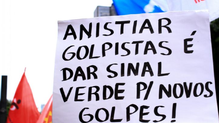 8 de Janeiro: a democracia ainda está aqui – Por Álvaro Quintão