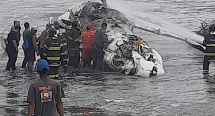 VÍDEO: avião explode na praia em Ubatuba