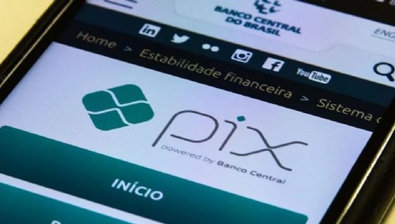 Onda de fake news de bolsonaristas sobre Pix abriu espaço para mais de 1,7 mil golpes