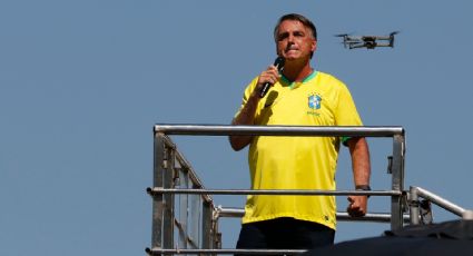 Bolsonaro recorre a ato pelo impeachment de Lula em meio a iminente denúncia da PGR