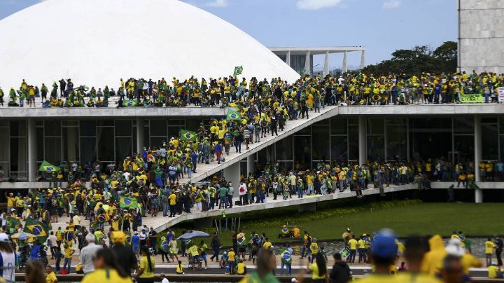 STF forma maioria para manter condenação de 'Débora do Batom'
