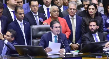 Mais de 70% dos brasileiros rejeitam semipresidencialismo, defendido por Hugo Motta