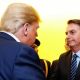 Bolsonaro chega ao cúmulo da bajulação com post em inglês para defender Trump de Lula