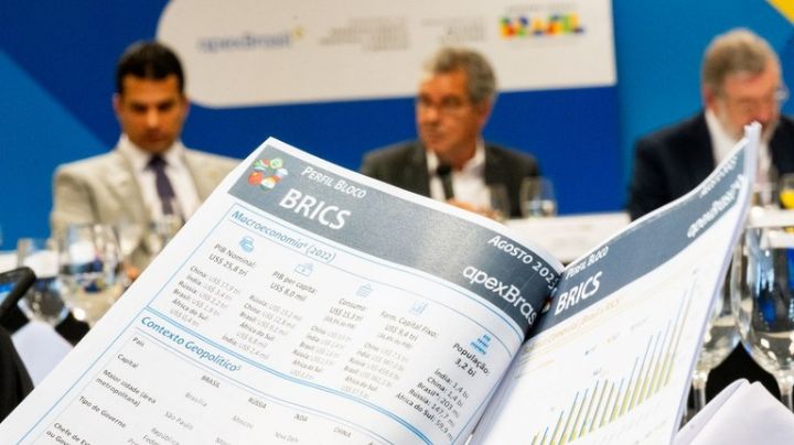 Quer exportar para os BRICS? ApexBrasil lança perfil de comércio e investimentos para empreendedores