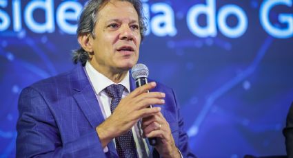 Haddad desmonta tese de jornalista que tenta comparar Lula a Bolsonaro; ouça