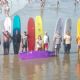 Surfistas de elite disputam competição de longboard no Quebra-Mar, em Santos