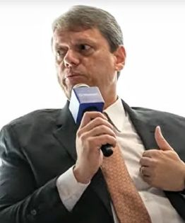 “Saidinho”, veja o que Tarcísio faz em NY, apesar do desdém de Bolsonaro