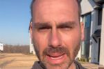Foto ilustrativa de la nota titulada: Eduardo Bolsonaro se desespera com possível apreensão de seu passaporte
