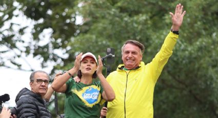 Bolsonaro não cita Francisco ao falar da morte "da figura do papa"