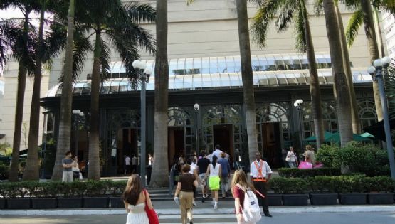 Mãe denuncia racismo contra filha e colega em shopping de São Paulo