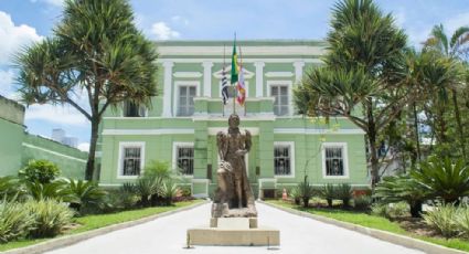 Lei municipal de São Vicente escancara uso político da fé – Por Danilo Tavares