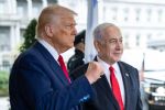 Foto ilustrativa de la nota titulada: ‘Fahrenheit 451’: Trump "queima" 381 livros sobre feminismo, racismo e holocausto nos EUA