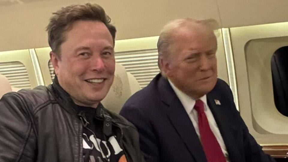 A porta-voz da Casa Branca disse que a briga de Musk com um assessor de Trump é 'coisa de meninos'.