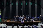 Foto ilustrativa de la nota titulada: Câmara aprova por unanimidade urgência para PL que proíbe desconto automático no INSS