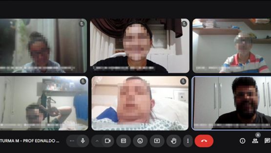 Hospitalizado, professor faz curso por governo de Ratinho Jr não aceitar atestado médico