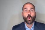VÍDEO: Eduardo Bolsonaro reage com chilique após matéria sobre sua atuação nos EUA