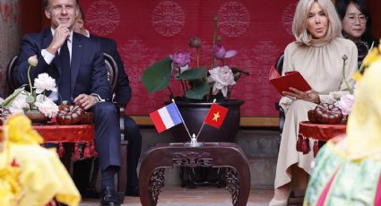 Presidência francesa minimiza incidente entre Macron e a esposa em desembarque no Vietnã