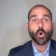 VÍDEO: Eduardo Bolsonaro reage com chilique após matéria sobre sua atuação nos EUA