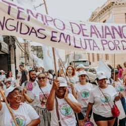 Mil mulheres se reúnem em Brasília para cobrar direitos de atingidos por barragens