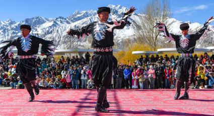 Xinjiang é uma região-chave para a Rota da Seda na antiguidade e hoje - Por Rafael Henrique Zerbetto