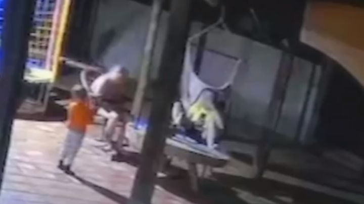 VÍDEO – IMAGENS FORTES: criança de 2 anos pega arma do pai e mata a própria mãe