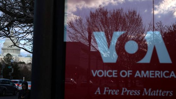 Fim da VOA: Trump corta emissora criada contra o nazismo