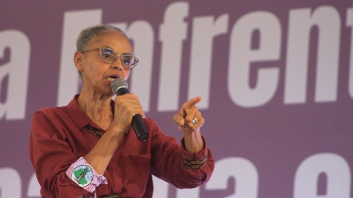 Mais de mil mulheres homenageiam Marina Silva durante encontro em Brasília